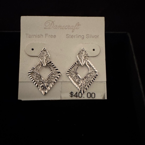 Danecraft Sterling Silver Earrings / Tarnish-Free, Lightweight. Never worn! - Picture 4 of 5
